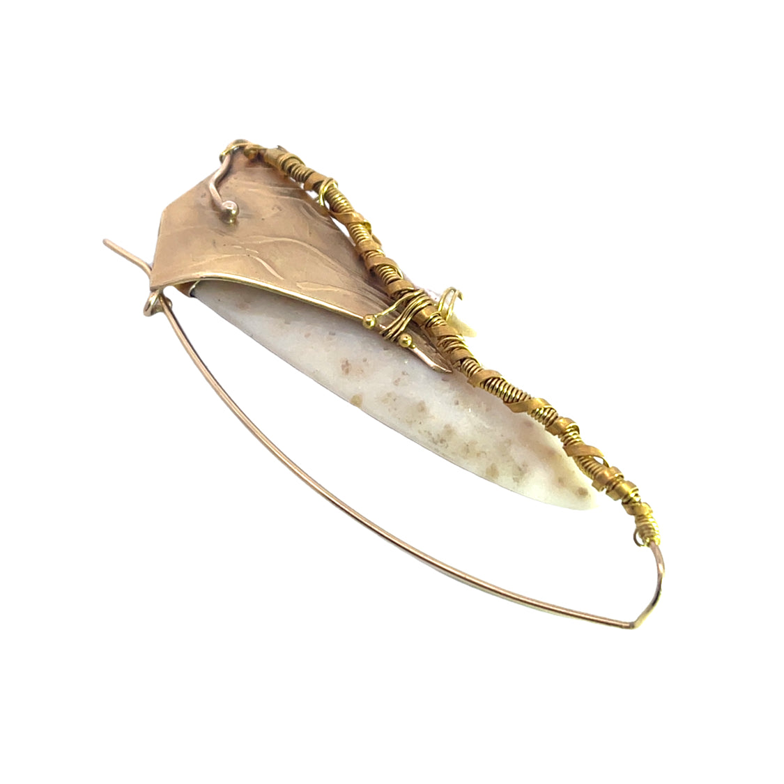 Modern 18Y gold wire, cultured pearls and petrified palmwood brooch