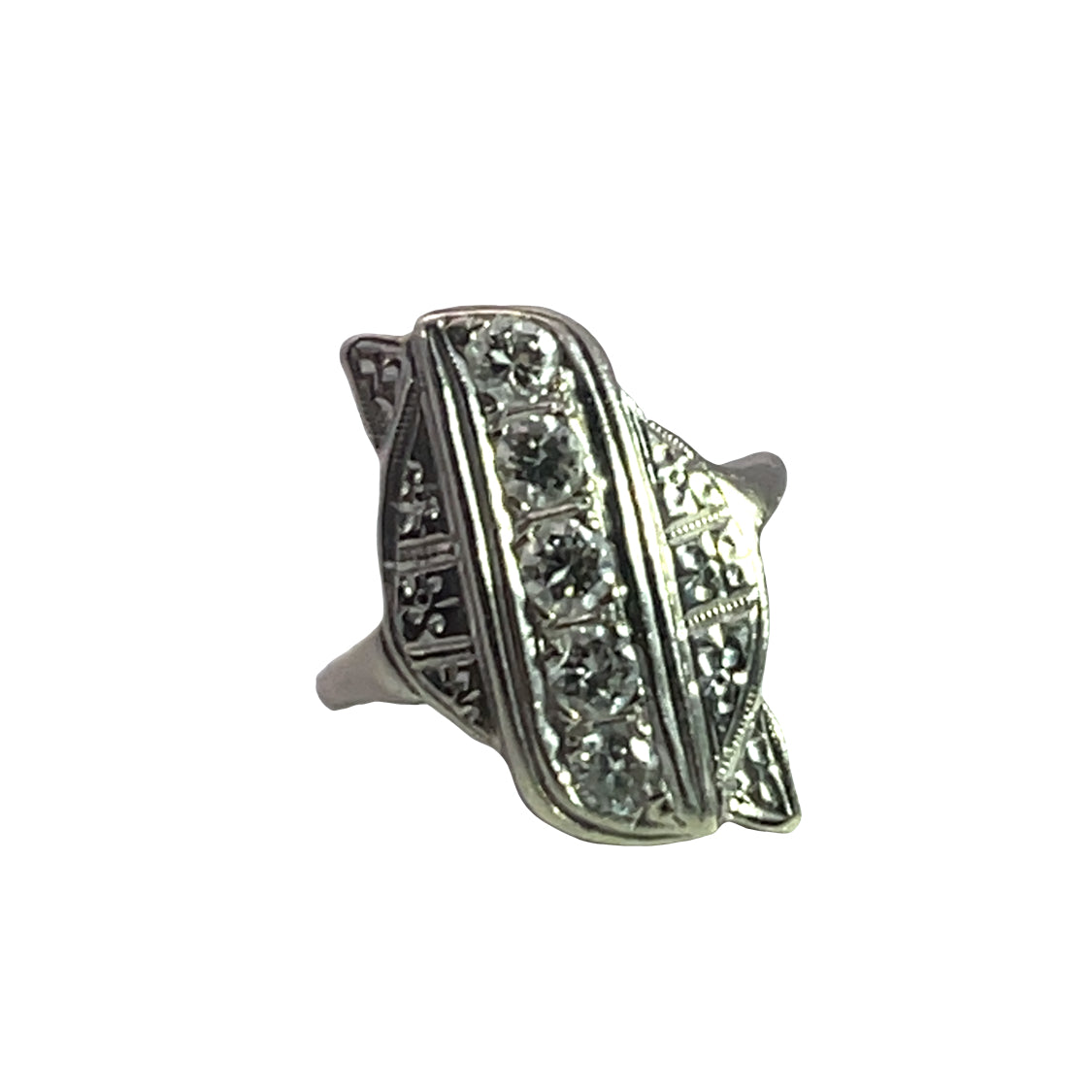 Art Deco 14K white gold and diamond ring