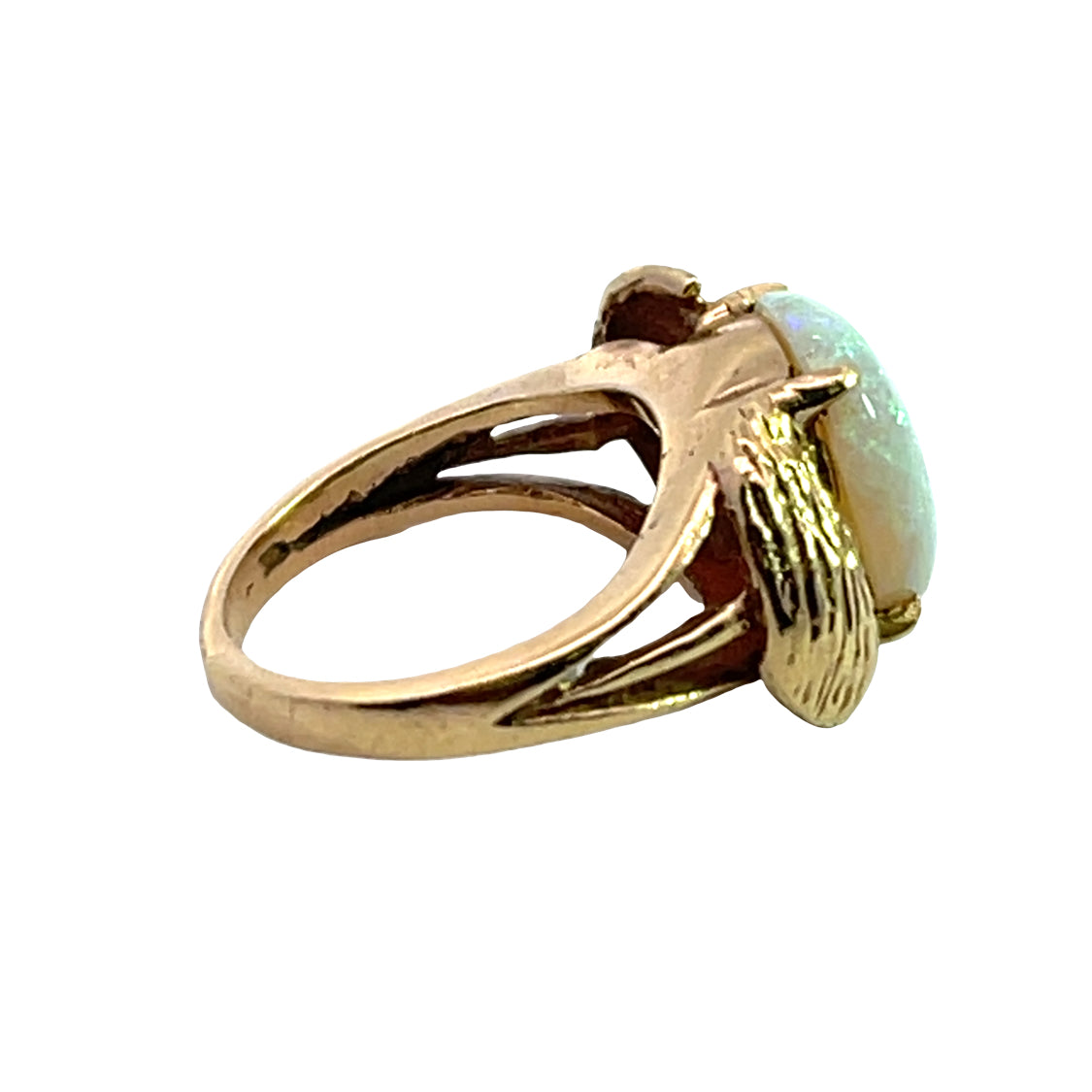 Modern 18KY gold and opal ring