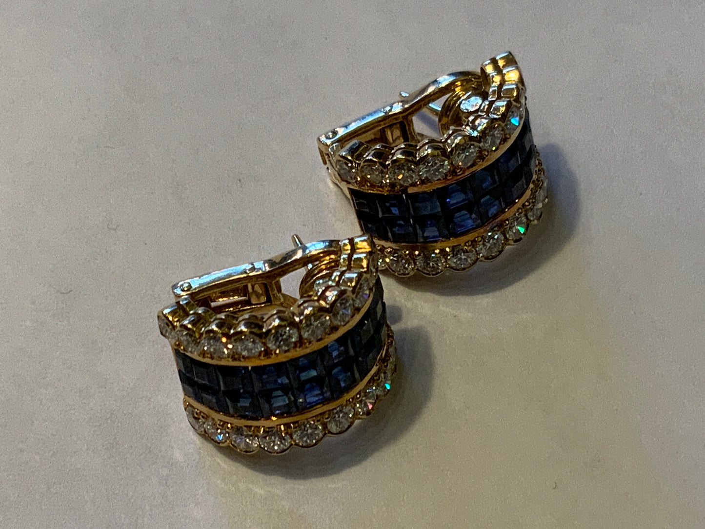 ER 18K YG DIA 2CTW SAPPHIRE 2.25 CTW