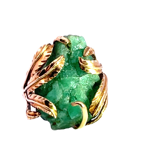 Modern 18KY gold emerald crystal ring