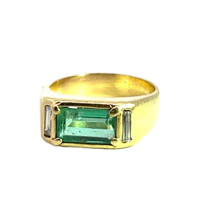 Modern 14KY gold, emerald and diamond man's ring