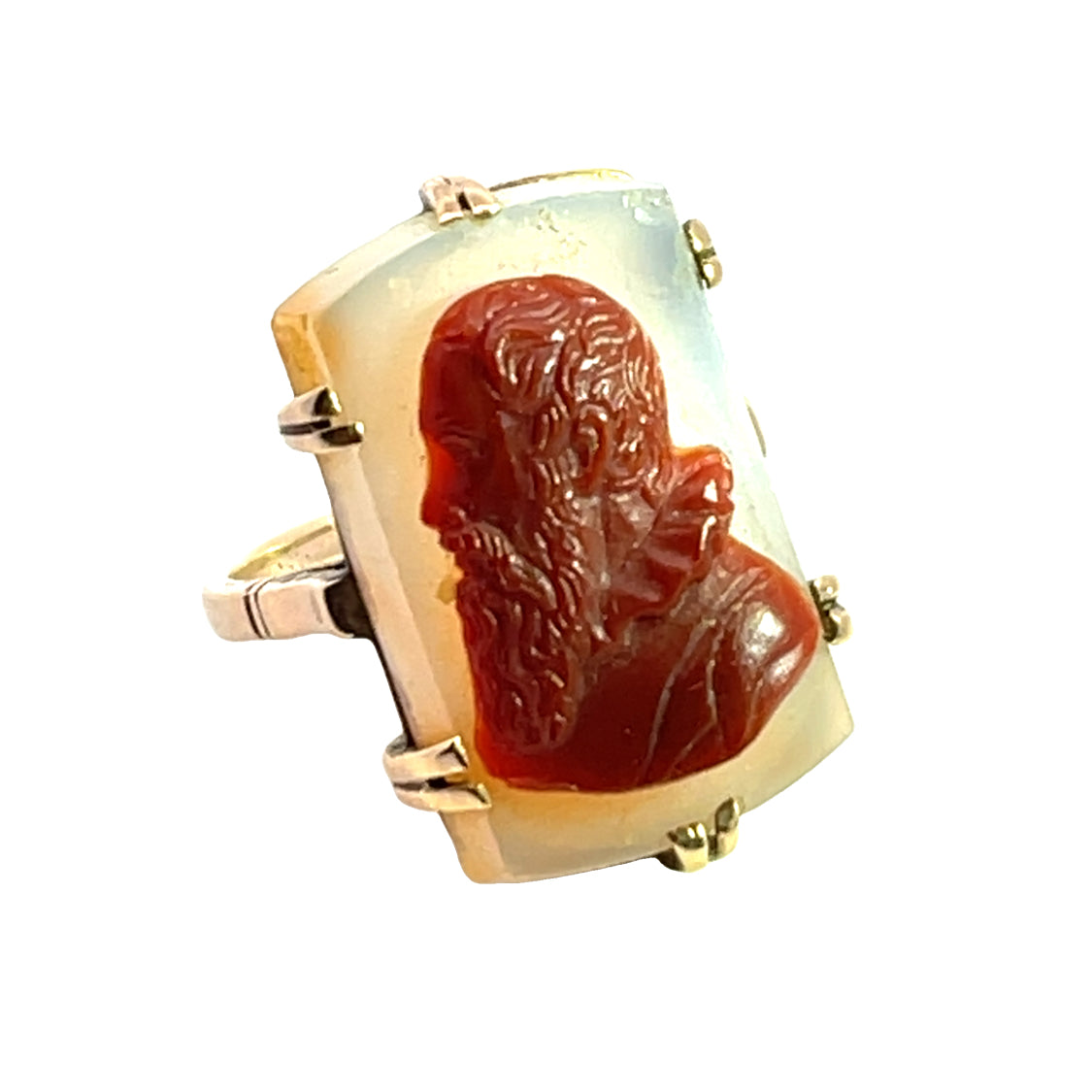 Victorian 9KY gold with a carved agate cameo portrait  ring