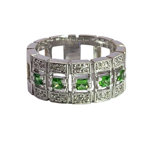 Modern 18K white gold and Tsavorite garnet link ring