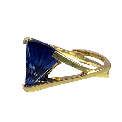 Modern 14KY gold Synthetic Sapphire ring