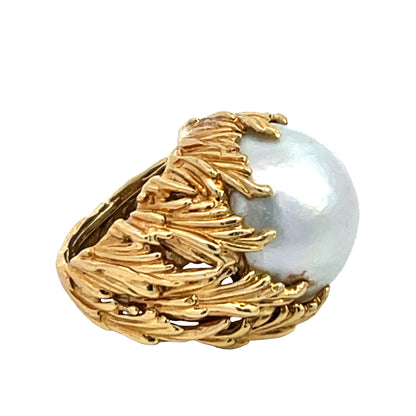 Modern 18KY gold and mabé Pearl David Webb ring