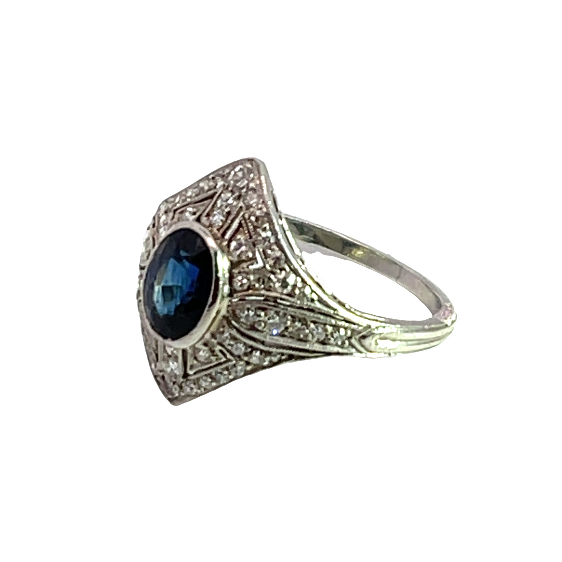 Edwardian Platinum, sapphire and diamond ring