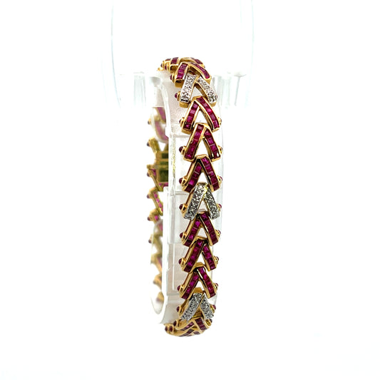 Modern 18KY gold, ruby and diamond 'V' link line bracelet