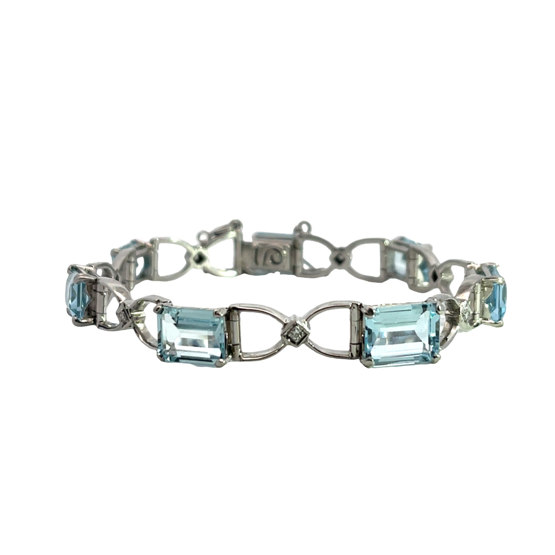 Modern 18K white gold, aquamarine and diamond bracelet