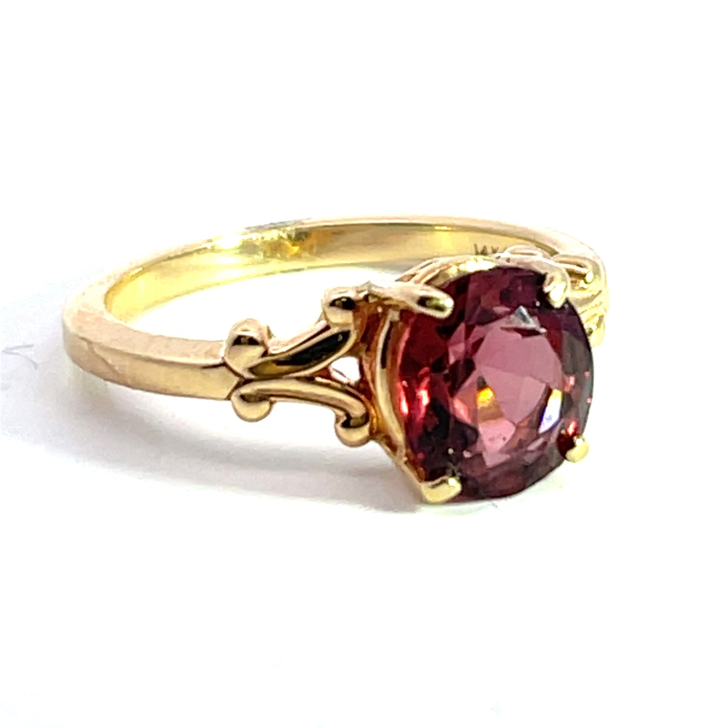 Modern 14KY gold 'apricot' colored spinel ring