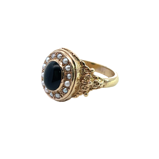 Art Noveau 9KY gold, onyx and seed pearl 'Mourning' ring