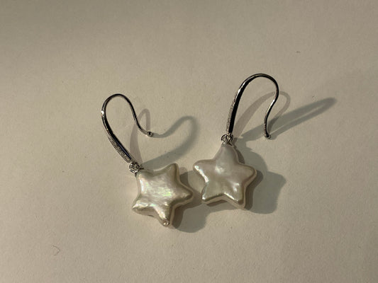 1422 ER 14KWG PEARL STAR/DIA