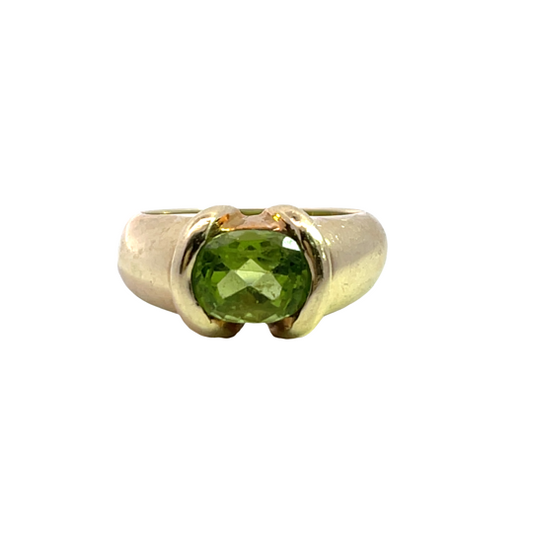 Modern 14KY gold and peridot ring