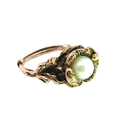 Brutalist 14Ky gold and Akoya Pearl ring