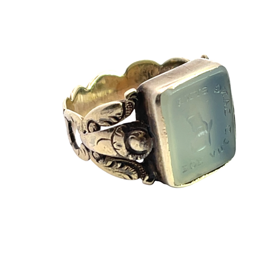 Victorian Scottish 9KY gold with agate carving Auld Lang Syne Ring