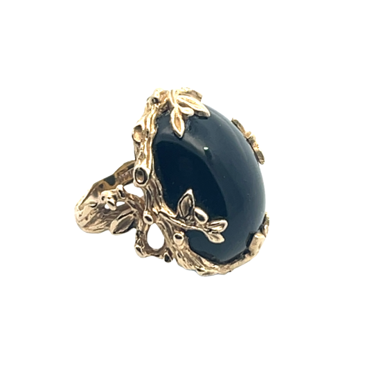 Modern 14KY gold and onyx cabochon floral ring