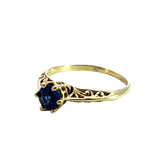 Modern 14KY gold blue sapphire ring