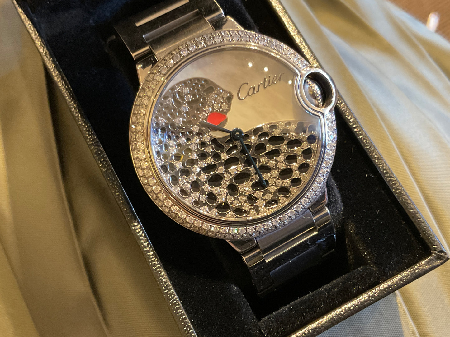 1462 layaway 2/4 Cartier watch