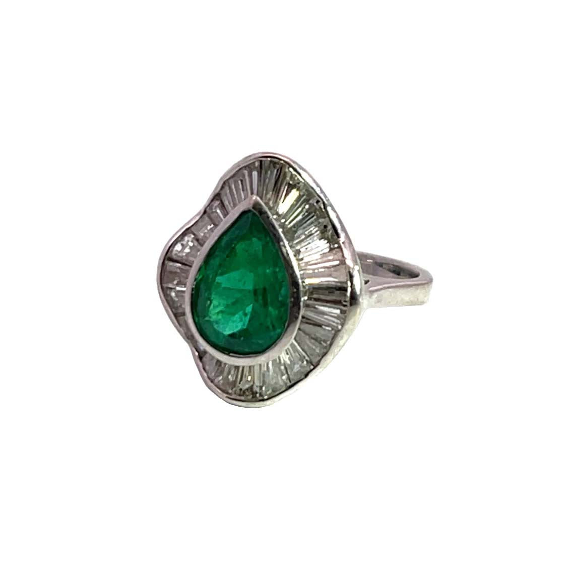 Mid Century Modern 18K white gold, Colombian emerald and baguette diamond cocktail ring