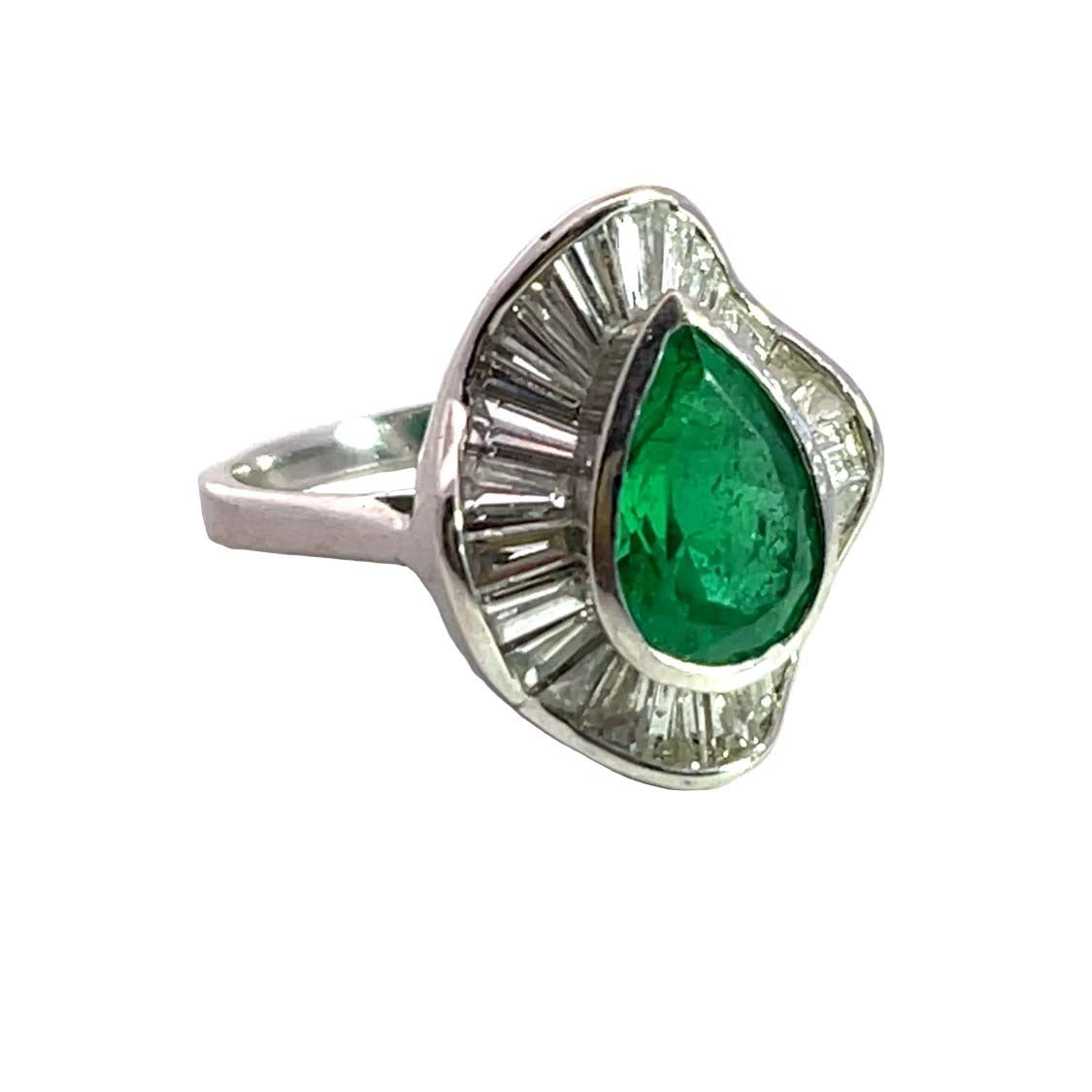 Mid Century Modern 18K white gold, Colombian emerald and baguette diamond cocktail ring